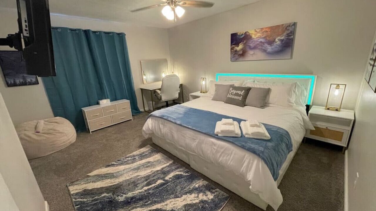 Photo of Bedroom in Commerce