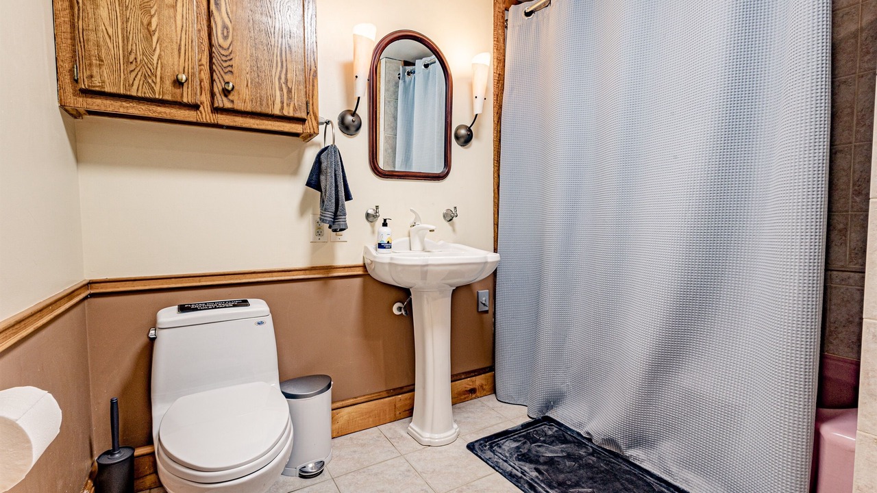 Photo of Bathroom in Whittier