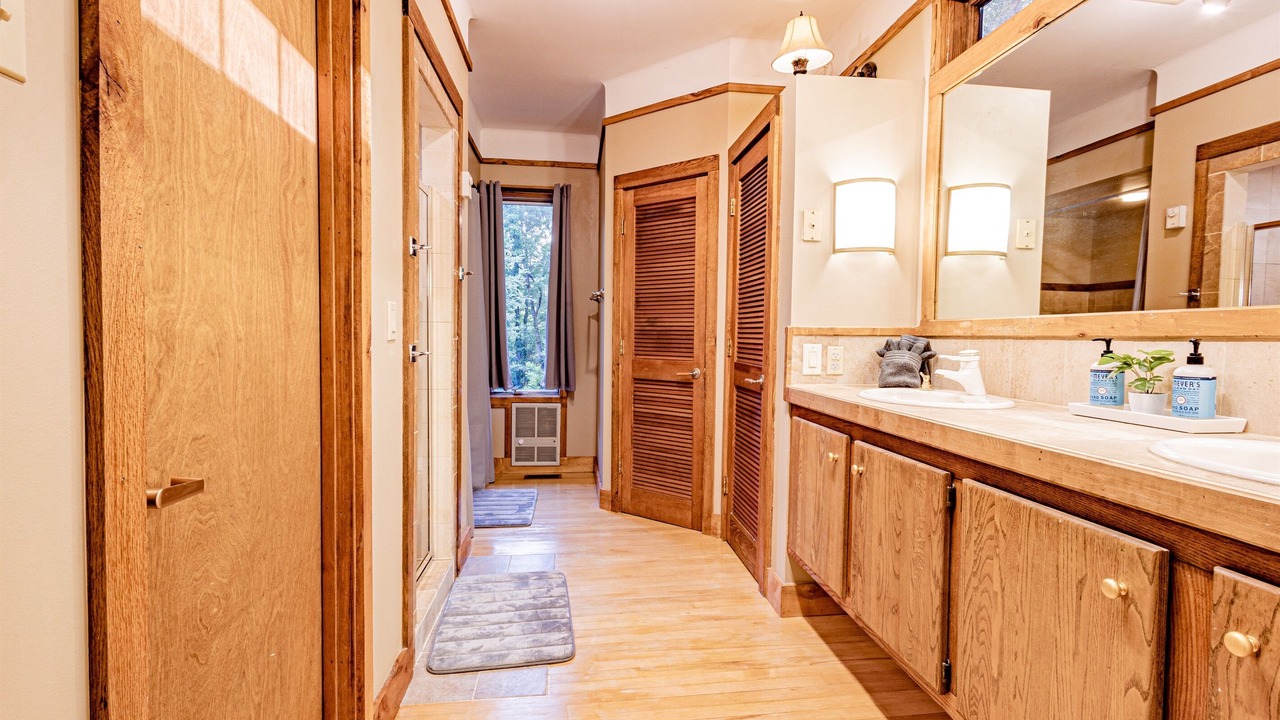 Photo of Bathroom in Whittier