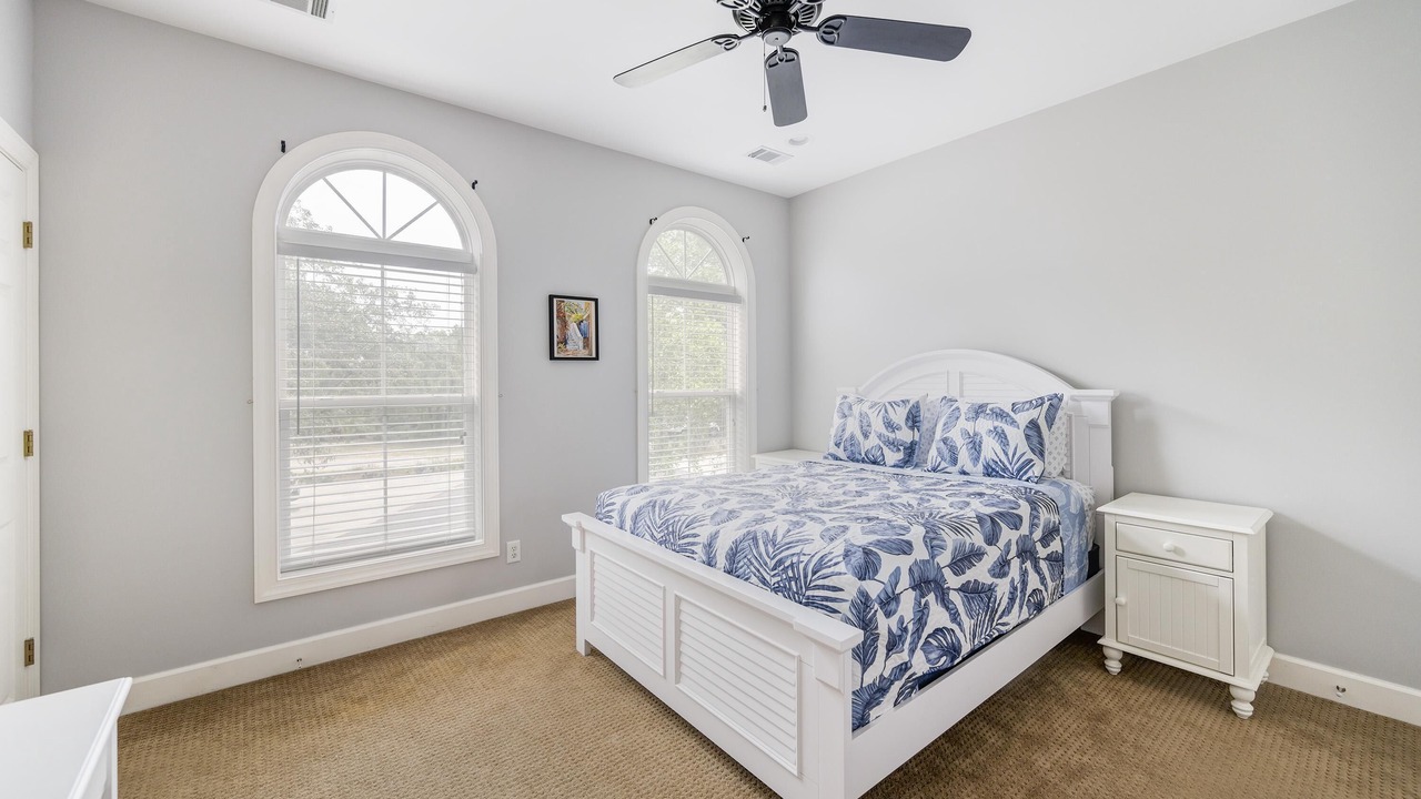 Photo of Bedroom in Oceanmarsh Subdivision