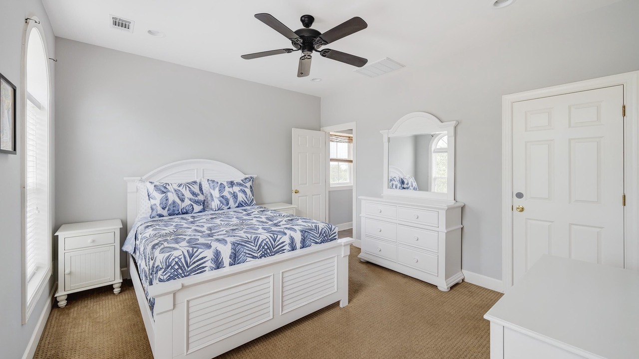 Photo of Bedroom in Oceanmarsh Subdivision