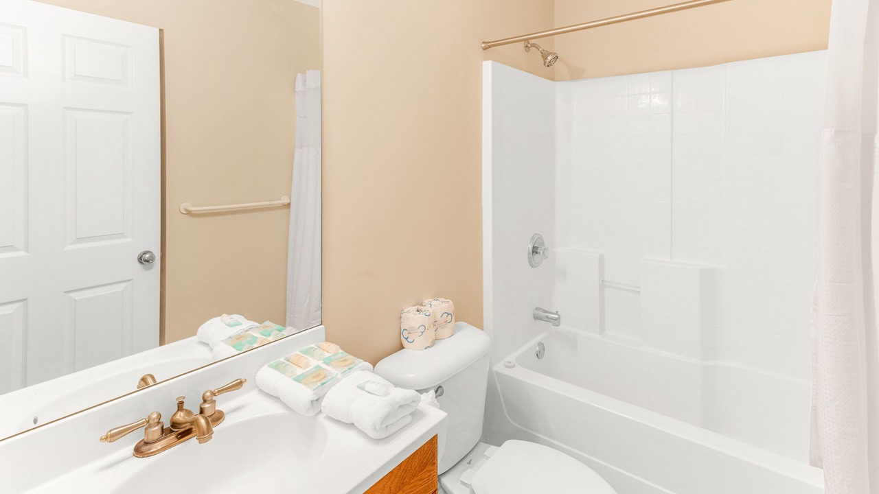 Photo of Bathroom in Dixon Park