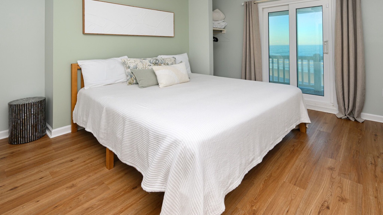 Photo of Bedroom in Inlet Harbour