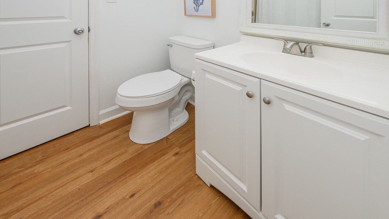 Photo of Bathroom in Inlet Harbour