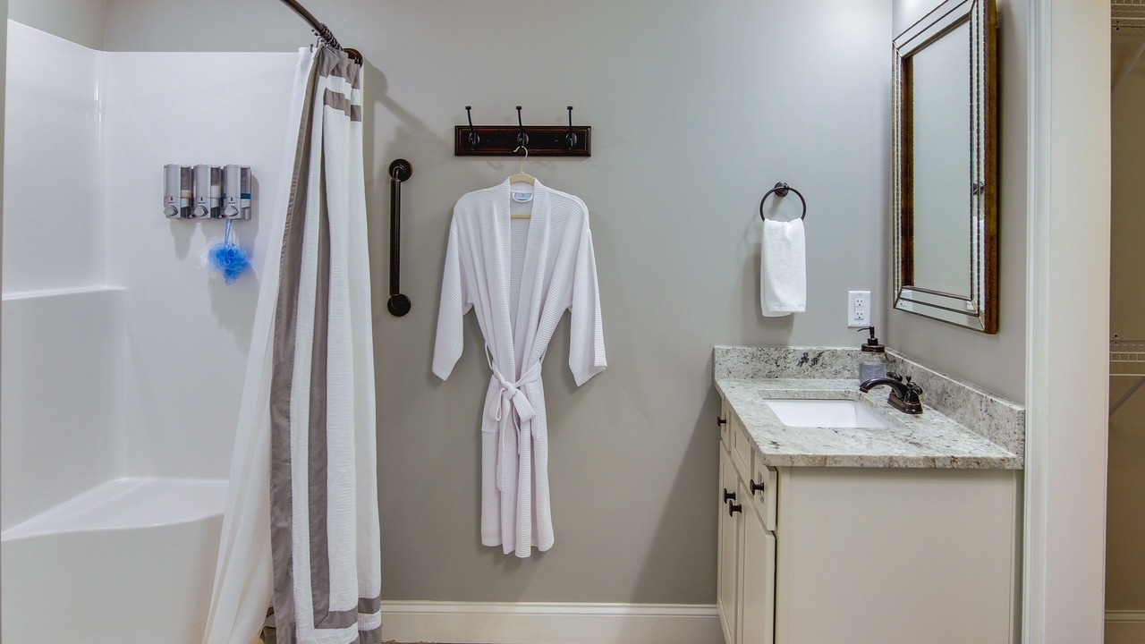 Photo of Bathroom in Northlake