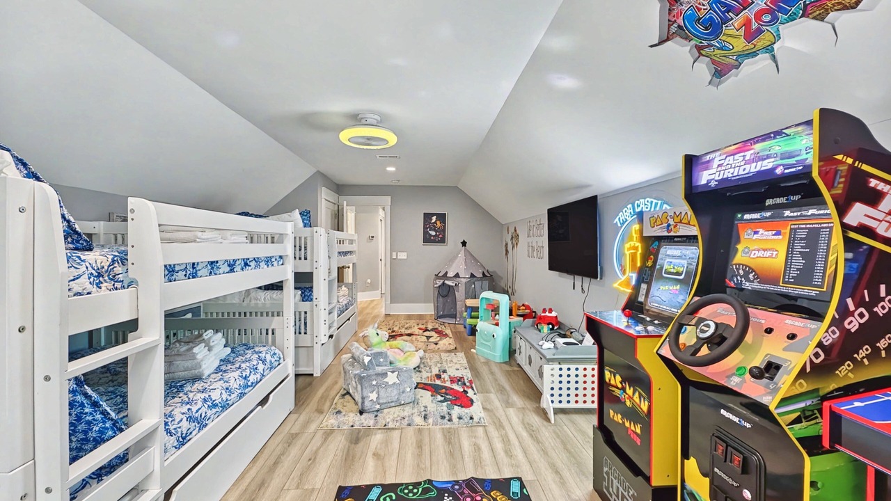 Photo of Bedroom in Folly Field