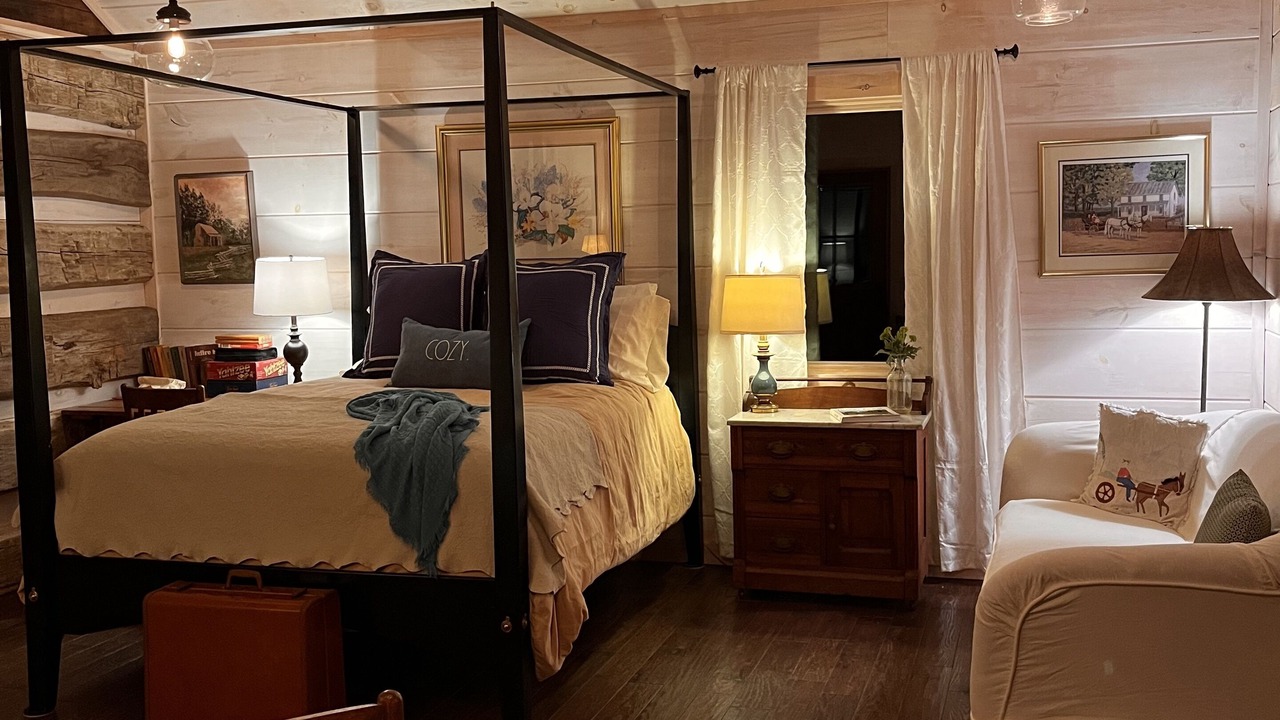 Photo of Bedroom in Mountain Rest