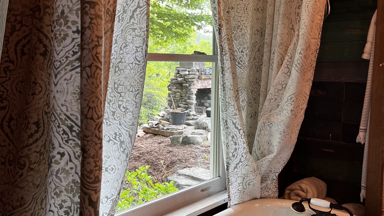 Photo of Livingroom in Mountain Rest