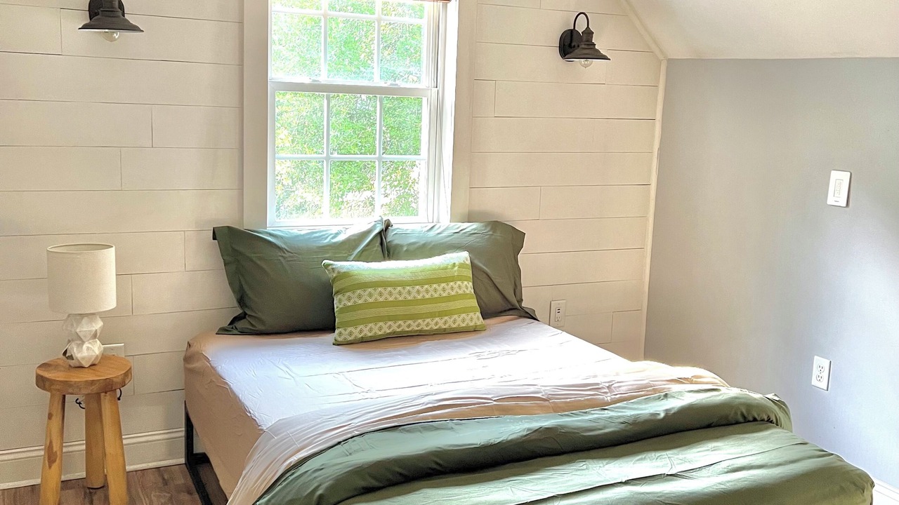Photo of Bedroom in Richmond Hill