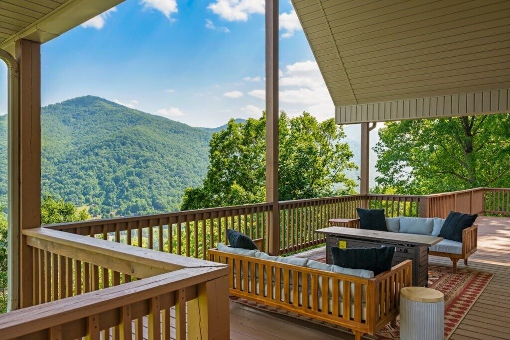Photo of Others in Maggie Valley
