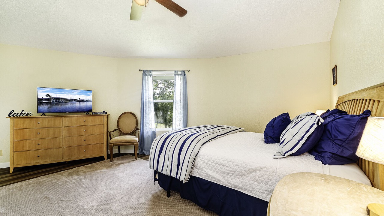 Photo of Bedroom in Fedhaven