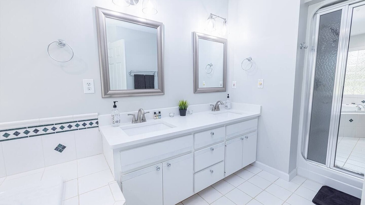 Photo of Bathroom in Indian Oaks