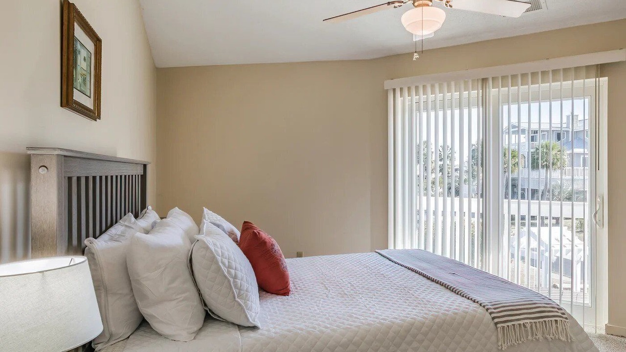 Photo of Bedroom in Beachwalk