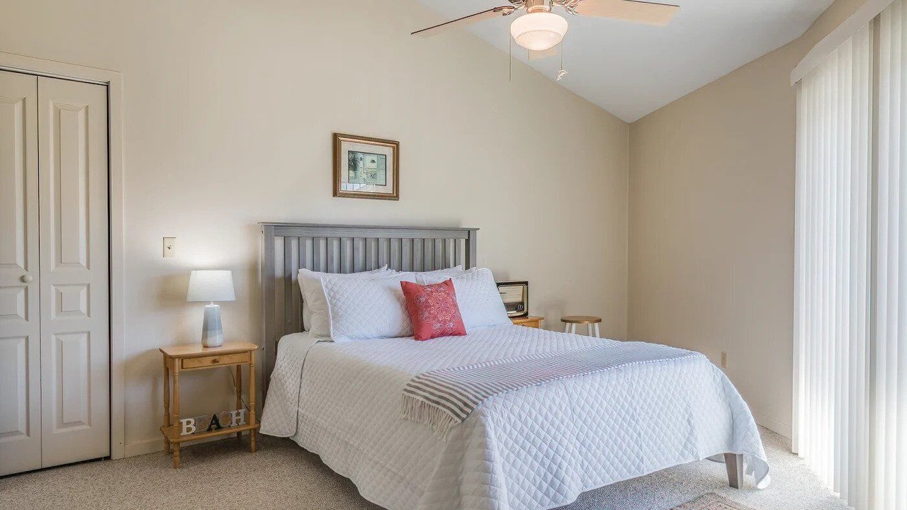 Photo of Bedroom in Beachwalk