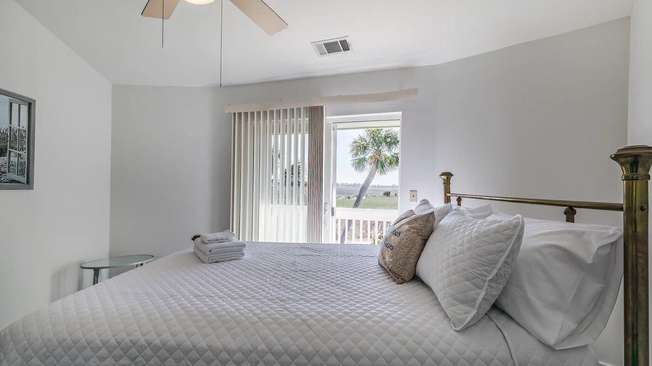 Photo of Bedroom in Beachwalk