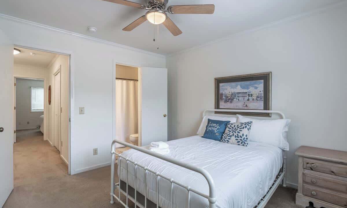Photo of Bedroom in Seven Oaks