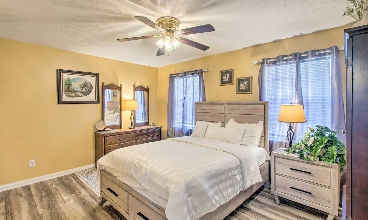 Photo of Bedroom in Waycross