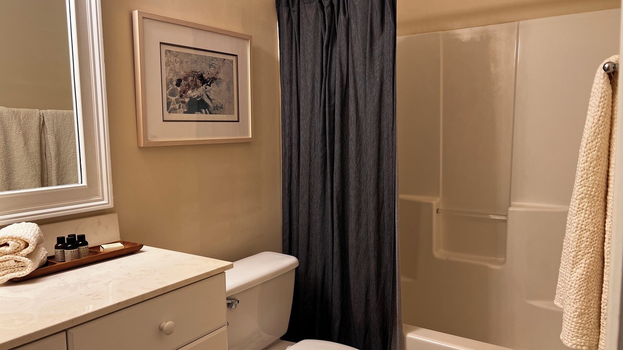 Photo of Bathroom in Elloree