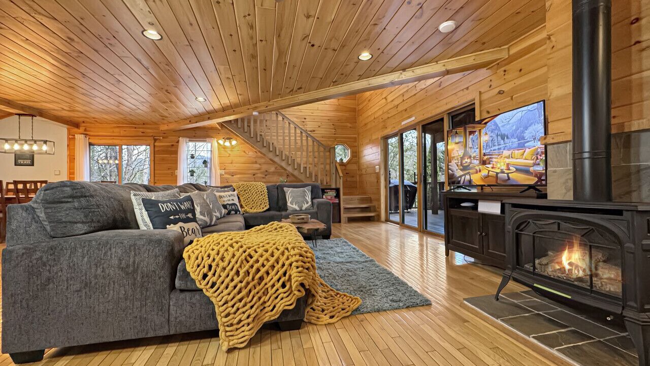 Photo of Livingroom in Whittier