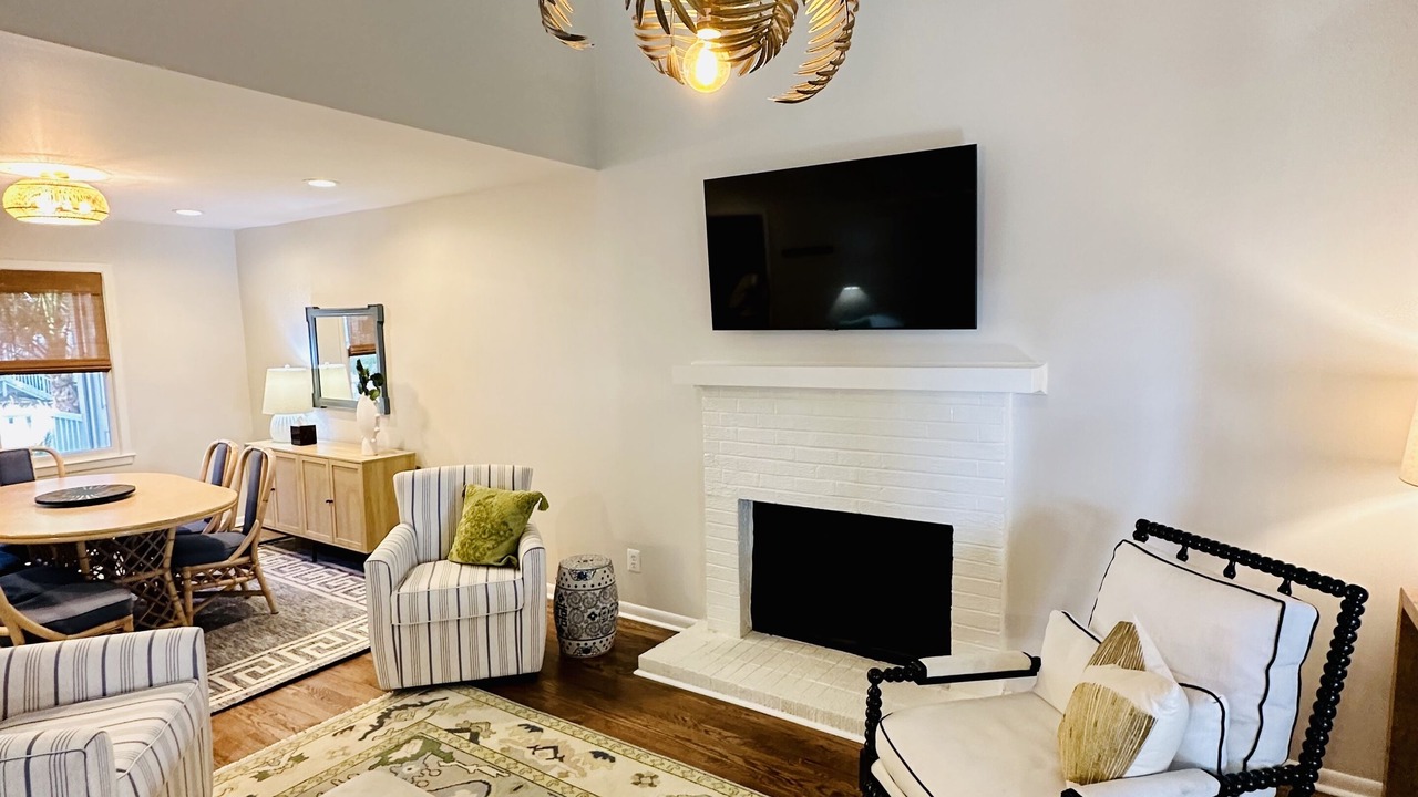 Photo of Livingroom in Tarpon Pond