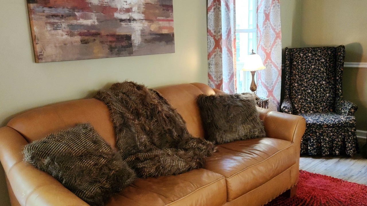 Photo of Livingroom in Southwest Raleigh