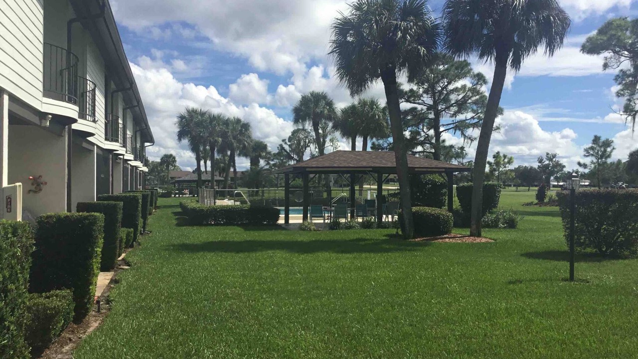 Photo of Outdoor in Sun 'N Lake