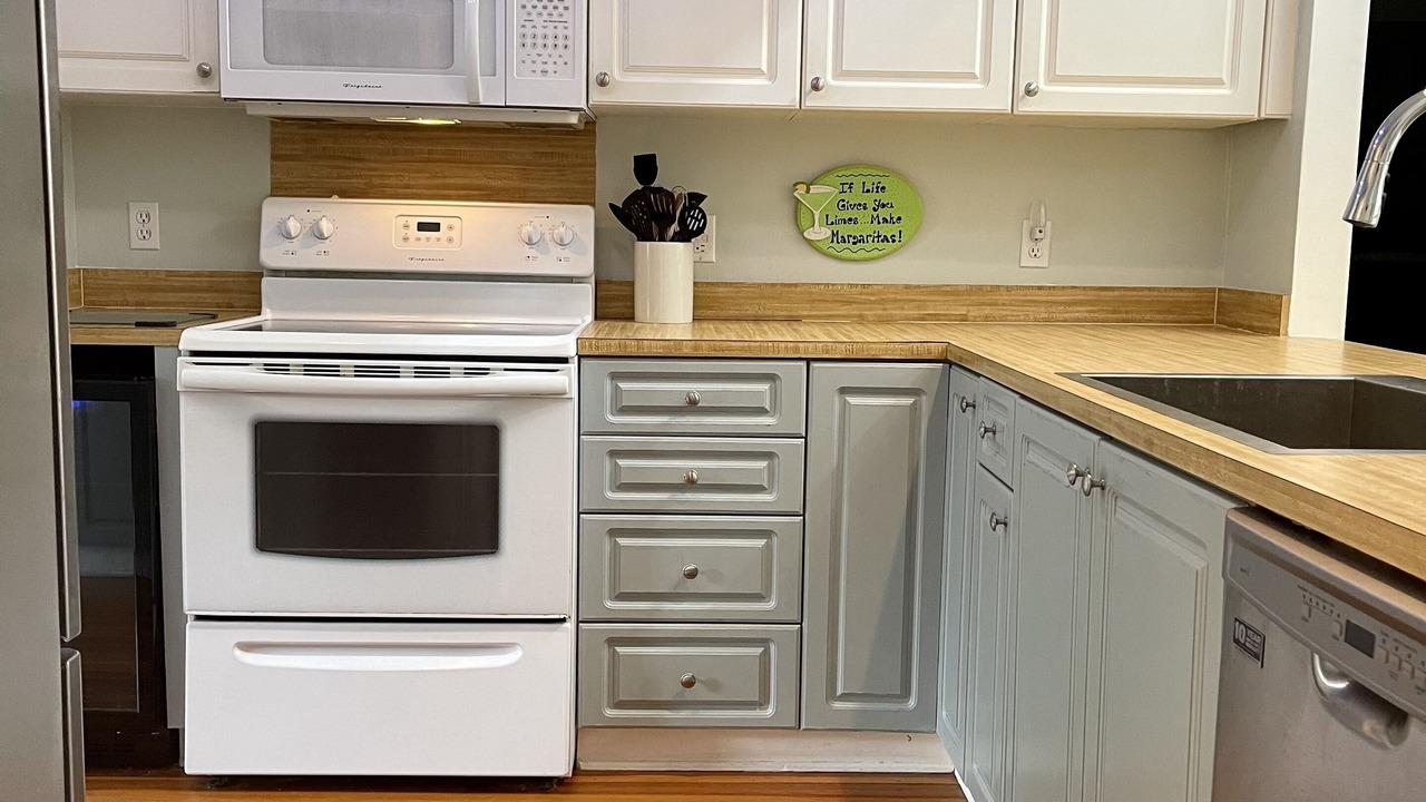 Photo of Kitchen in Deer Lake