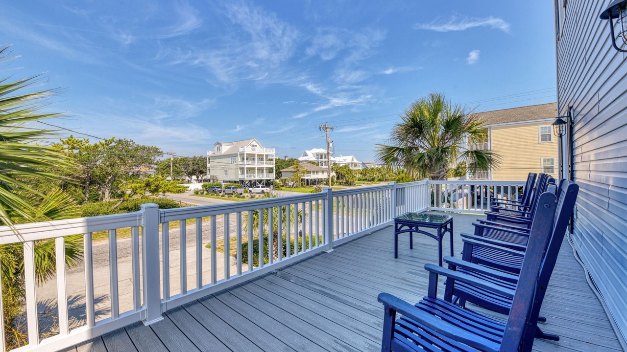 Photo of Patio Balcony in Inlet Harbour