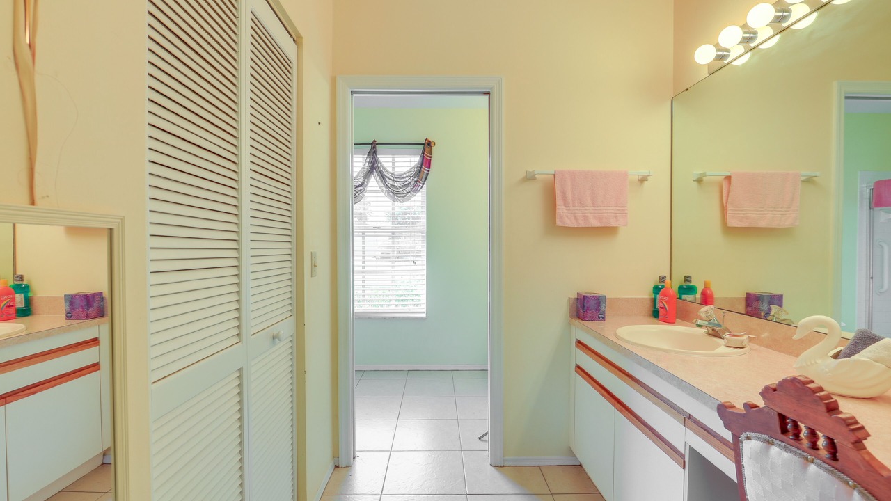 Photo of Bathroom in Port Saint Lucie