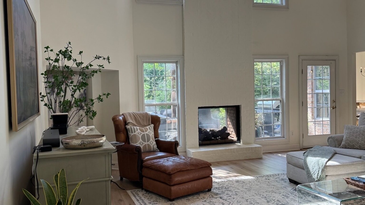 Photo of Livingroom in Evans