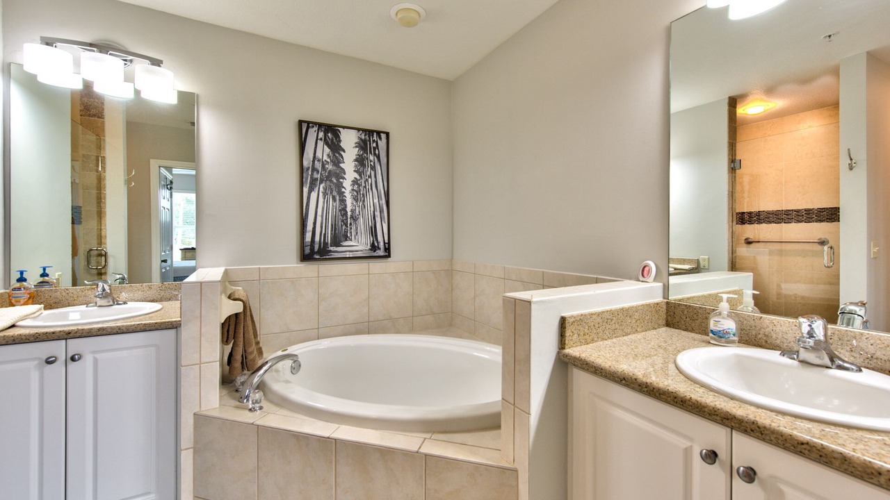 Photo of Bathroom in Naples