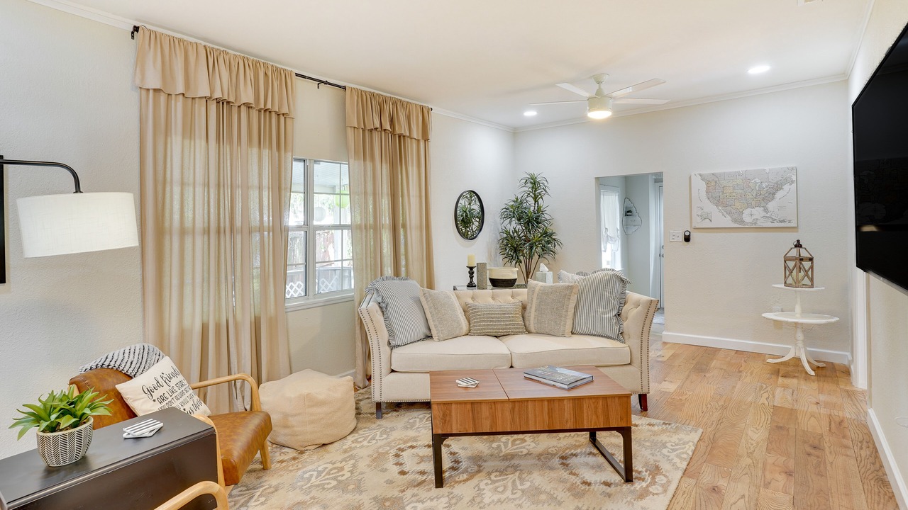 Photo of Livingroom in Lake Wales
