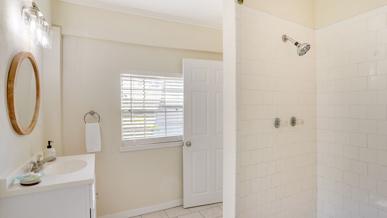 Photo of Bathroom in Lake Wales