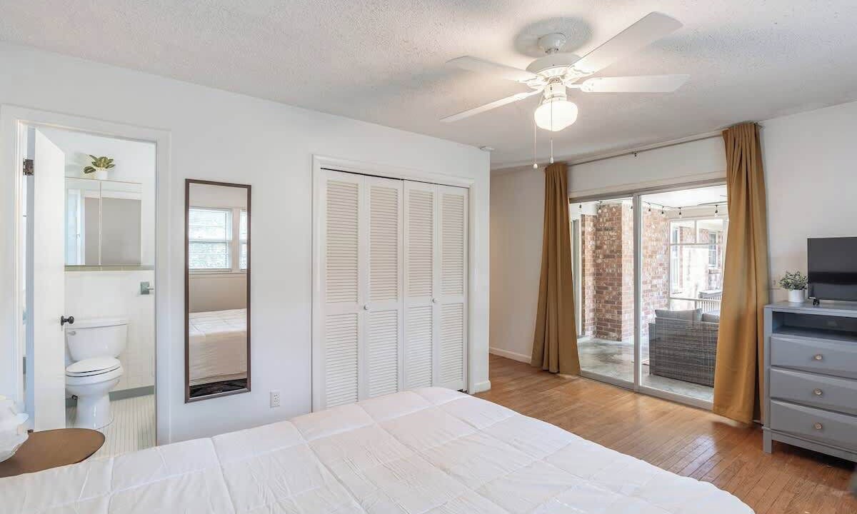 Photo of Bedroom in Forest Acres