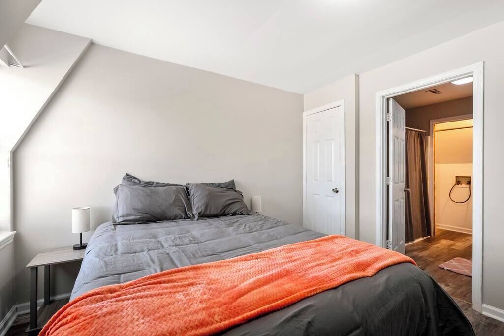 Photo of Bedroom in Central