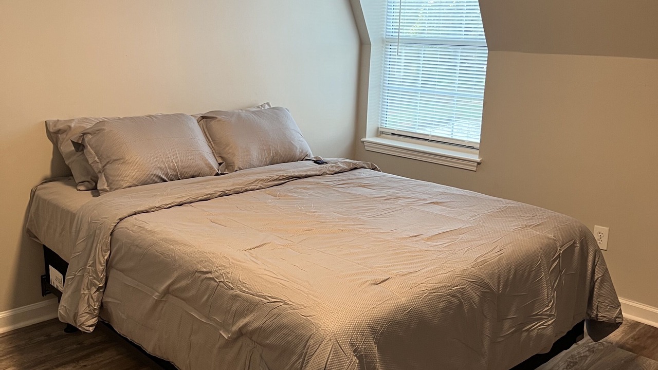 Photo of Bedroom in Central