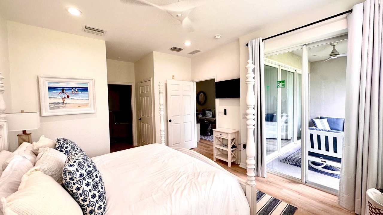 Photo of Bedroom in Naples