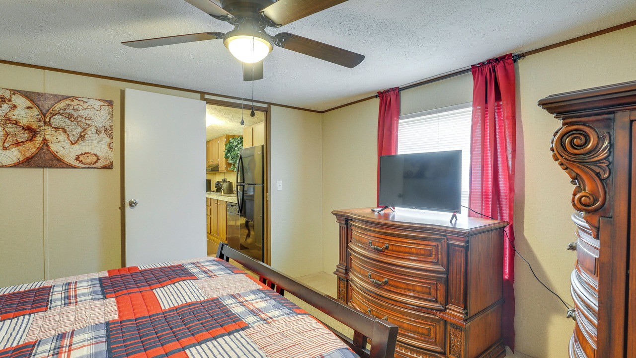 Photo of Bedroom in Russellville