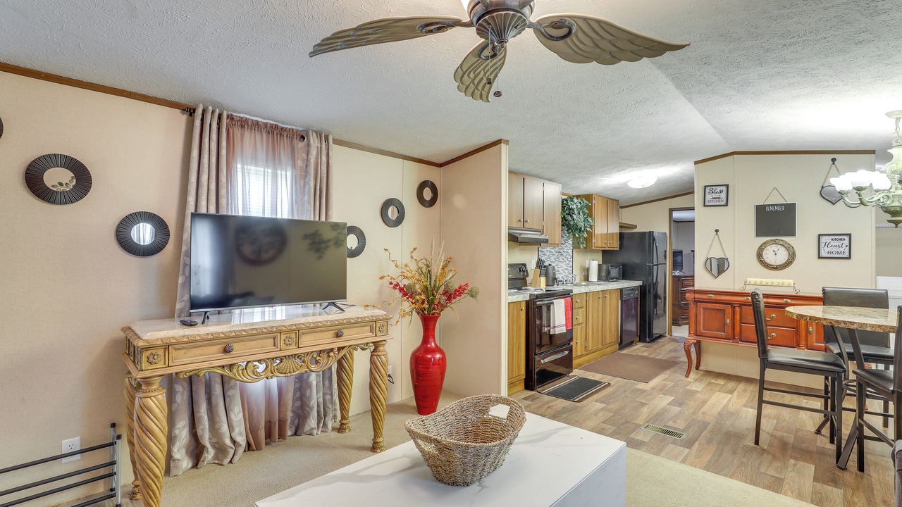 Photo of Livingroom in Russellville