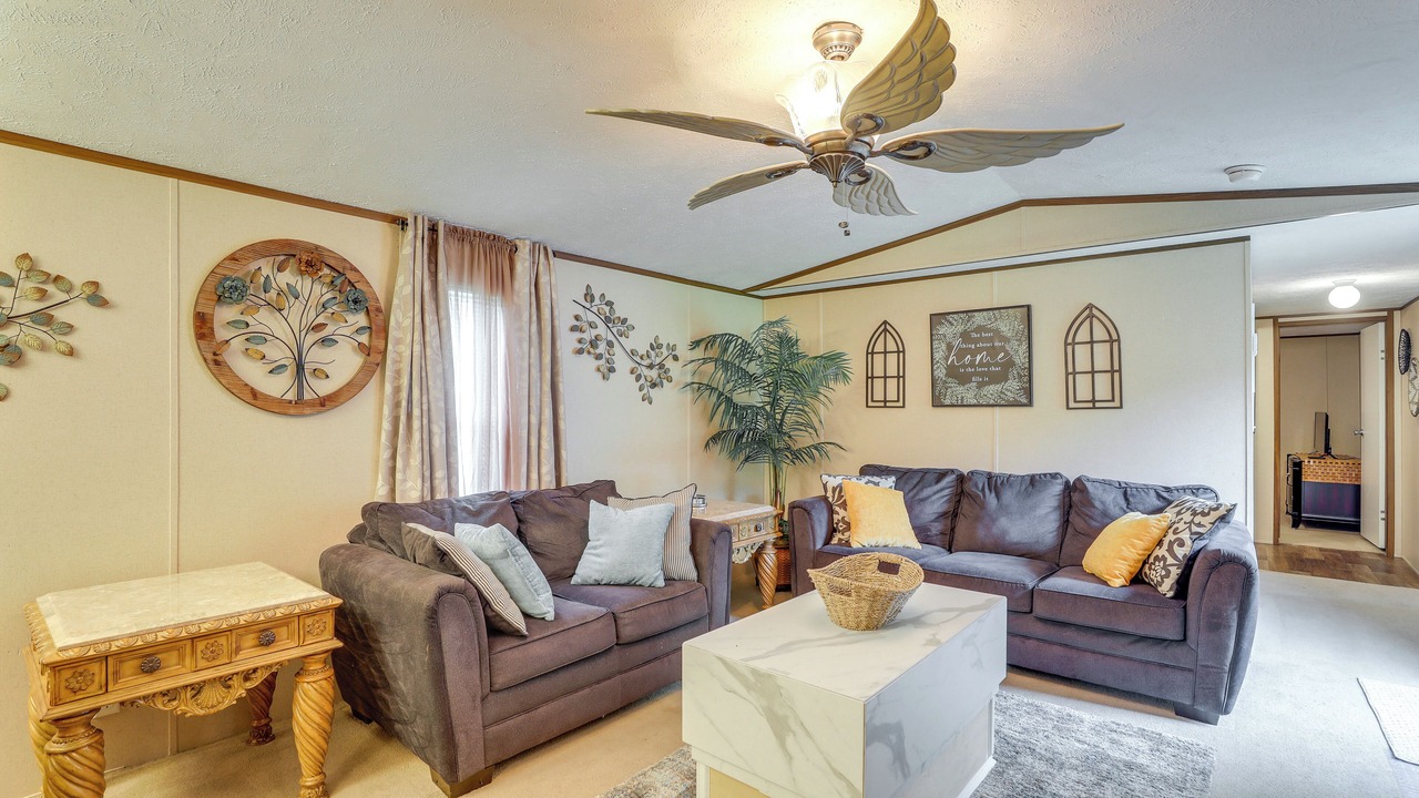 Photo of Livingroom in Russellville