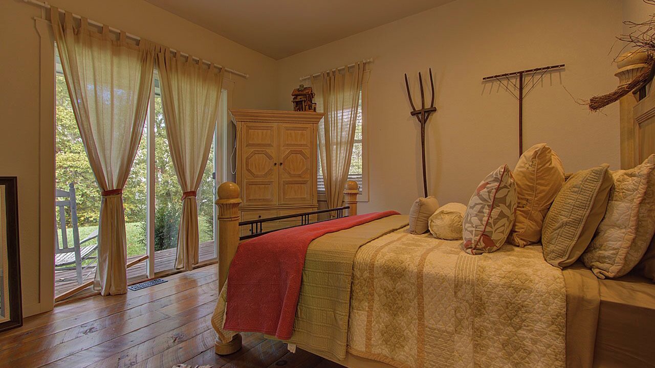 Photo of Bedroom in Tellico Plains
