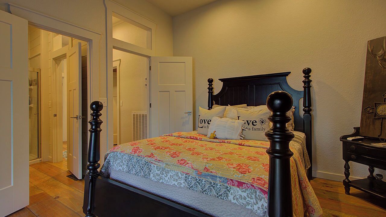 Photo of Bedroom in Tellico Plains