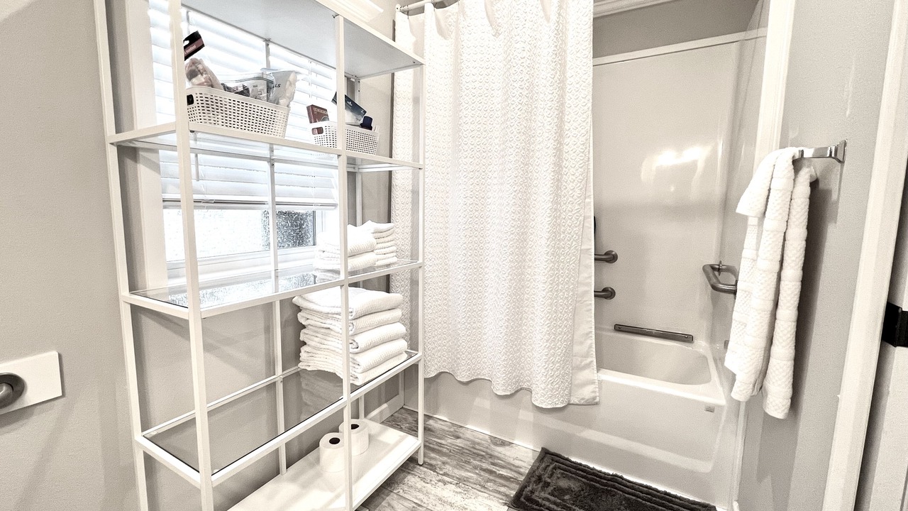 Photo of Bathroom in Naples