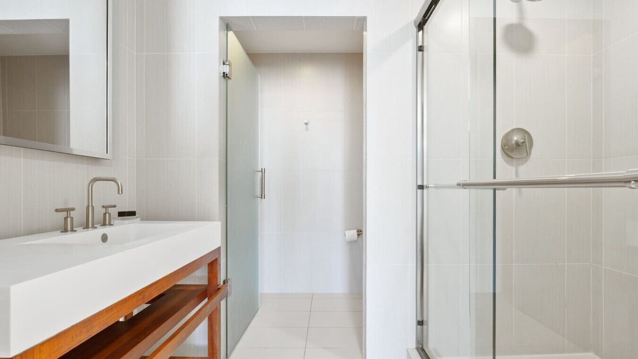 Photo of Bathroom in Central Beach