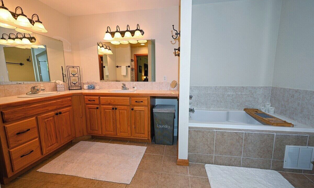 Photo of Bathroom in Marble