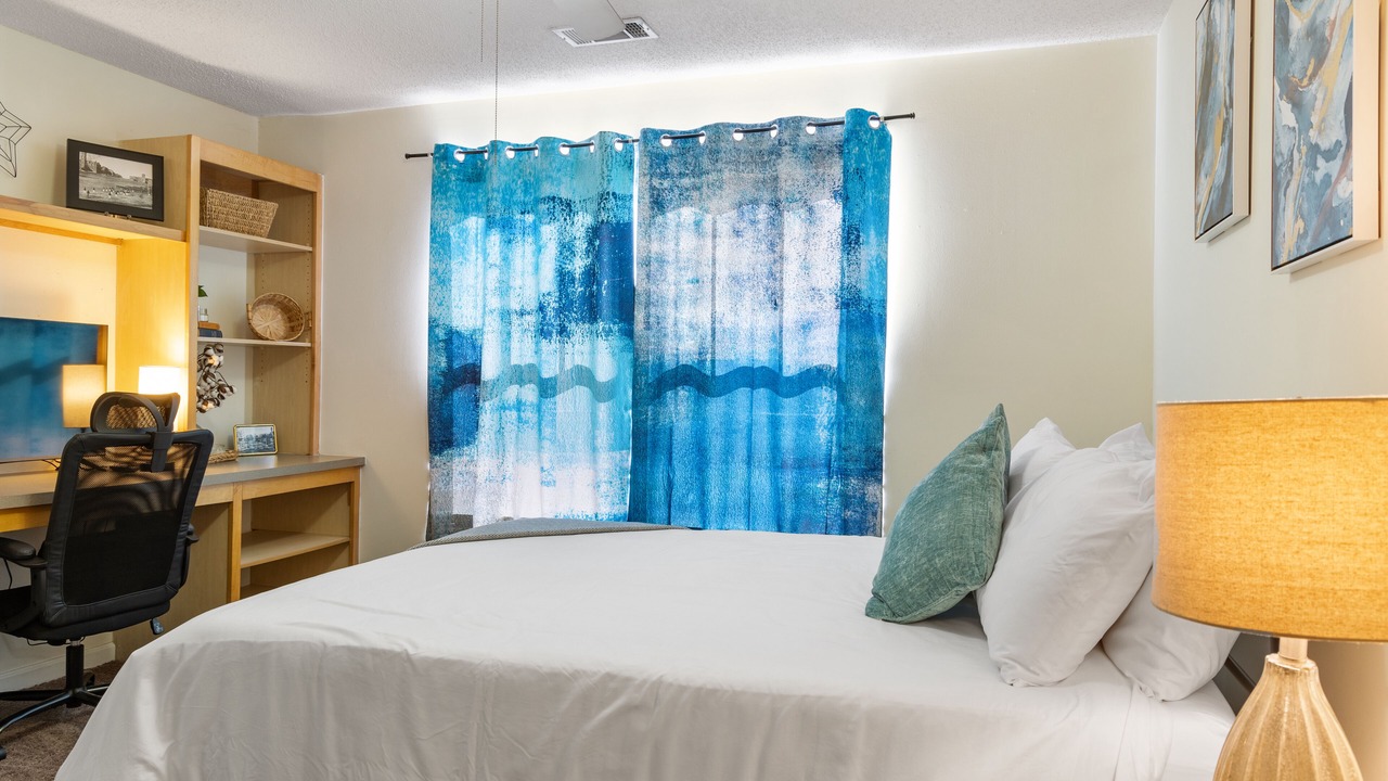 Photo of Bedroom in Keowee