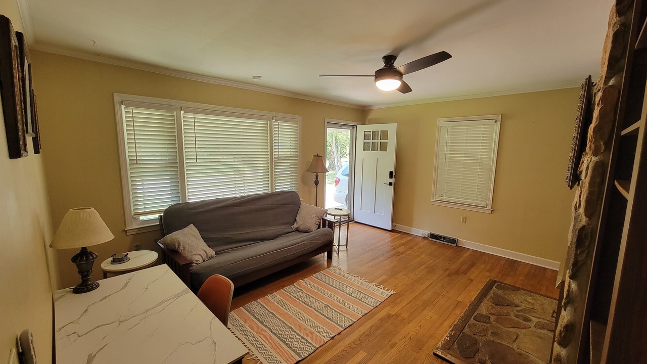 Photo of Livingroom in Clemson