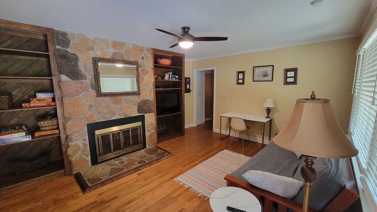 Photo of Livingroom in Clemson