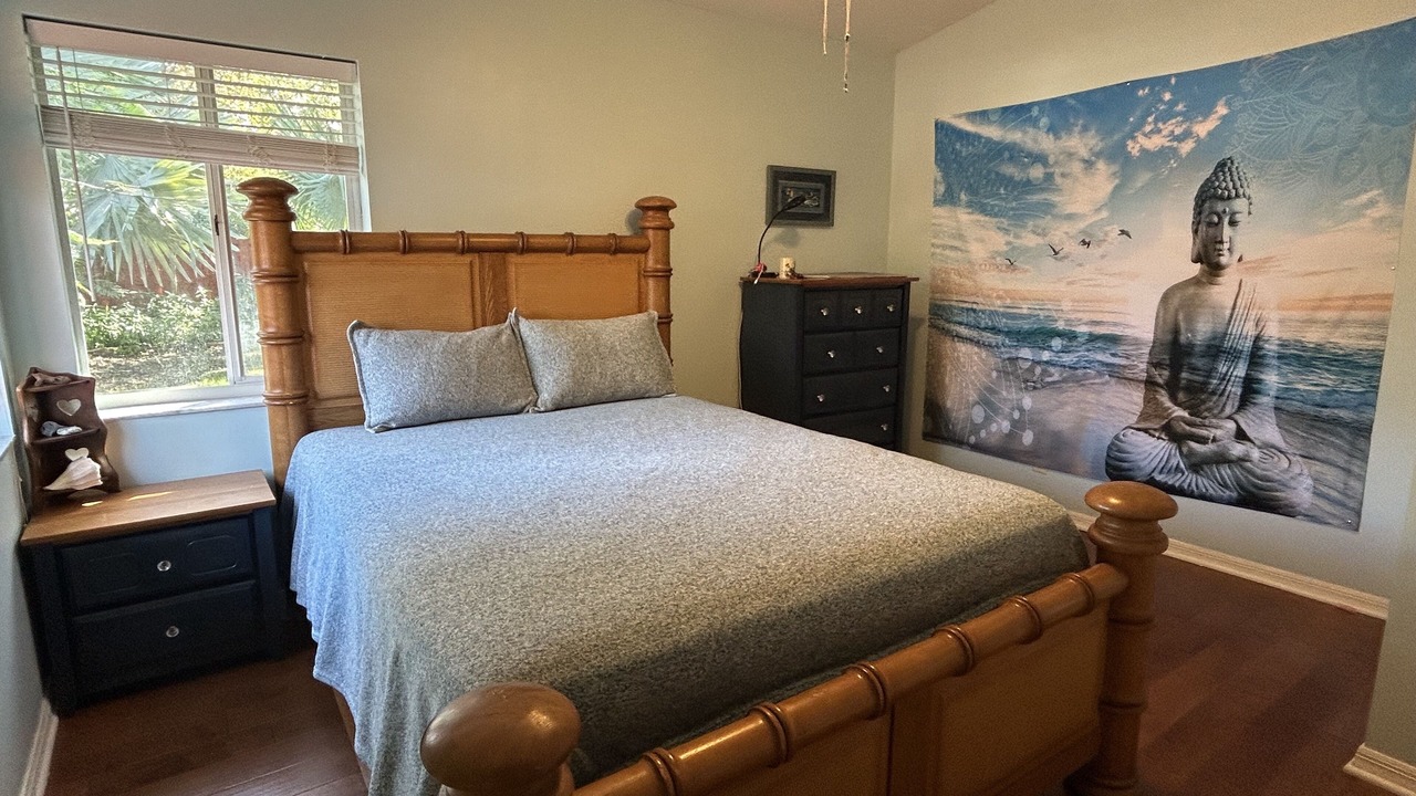 Photo of Bedroom in Melbourne Beach