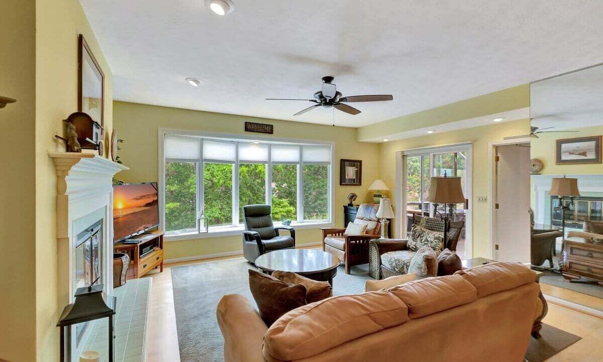 Photo of Livingroom in Salem